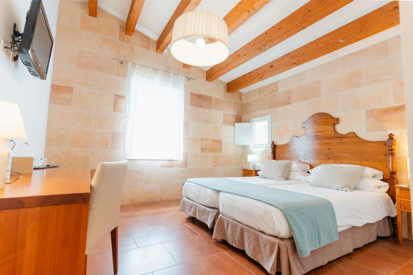 Hotel Rural Binigaus Vell Es Migjorn Gran